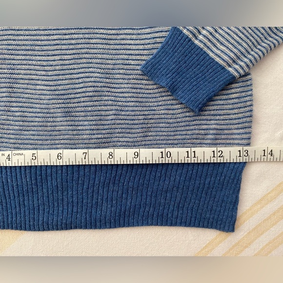 💯%Cotton, Soft, Lightweight and Comfy! Blue Striped, Hooded, Scoopneck Sweater - Picture 7 of 12